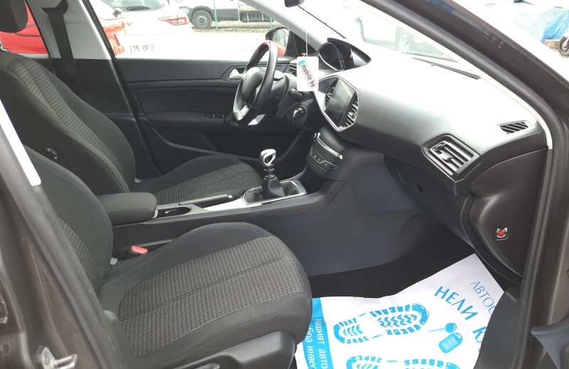 Peugeot 308 1.5 HDI, снимка 11 - Автомобили и джипове - 52562861