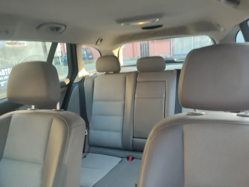 Mercedes-Benz C 200, снимка 11 - Автомобили и джипове - 51396037