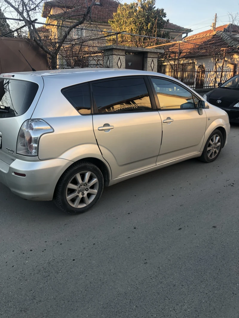 Toyota Corolla verso D4D, снимка 5 - Автомобили и джипове - 52697966