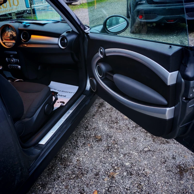 Mini One 2010 109.000км, 1.4i 6 скорости, СЕРВИЗНА ИСТОРИЯ, снимка 9 - Автомобили и джипове - 52382908