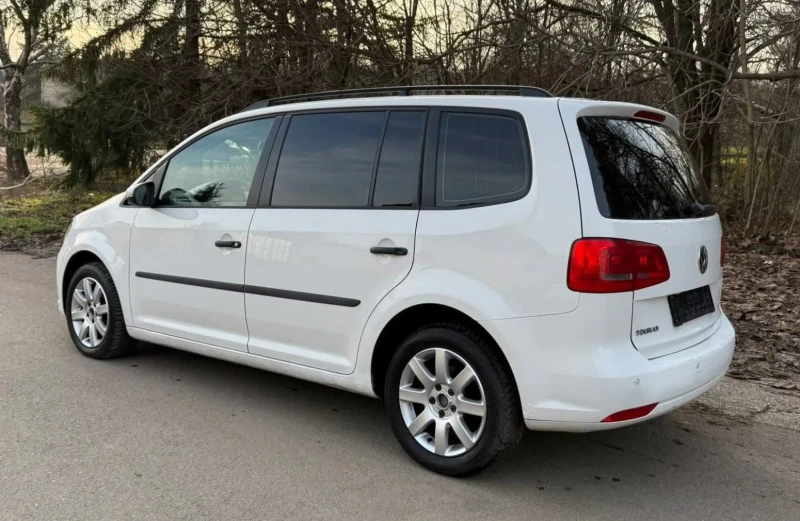 VW Touran 1.6TDI ТОП!!!, снимка 3 - Автомобили и джипове - 53388279