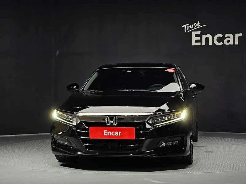 Honda Accord 2.0 TURBO SPORT, снимка 3 - Автомобили и джипове - 55716436