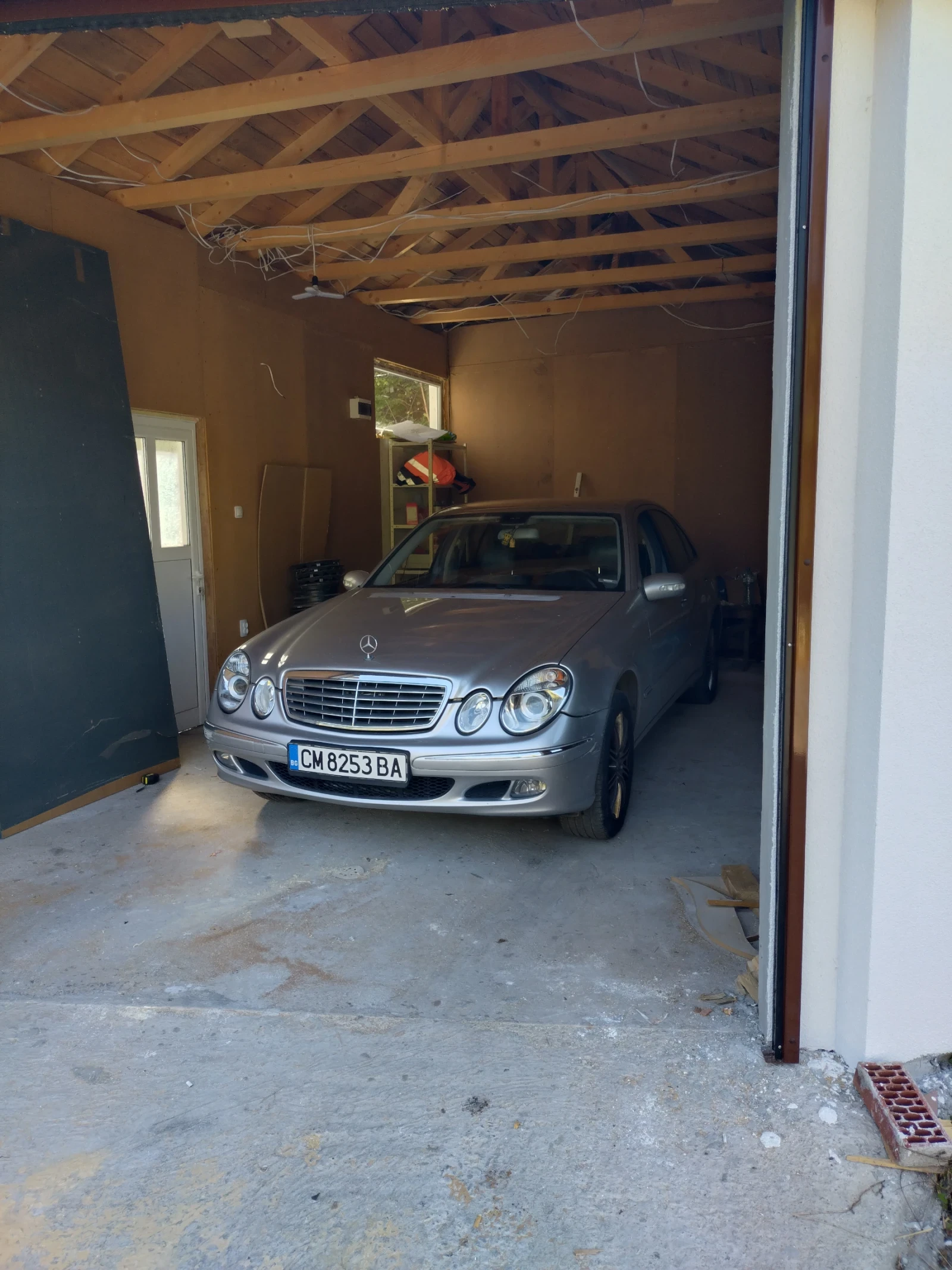 Mercedes-Benz E 320, снимка 1