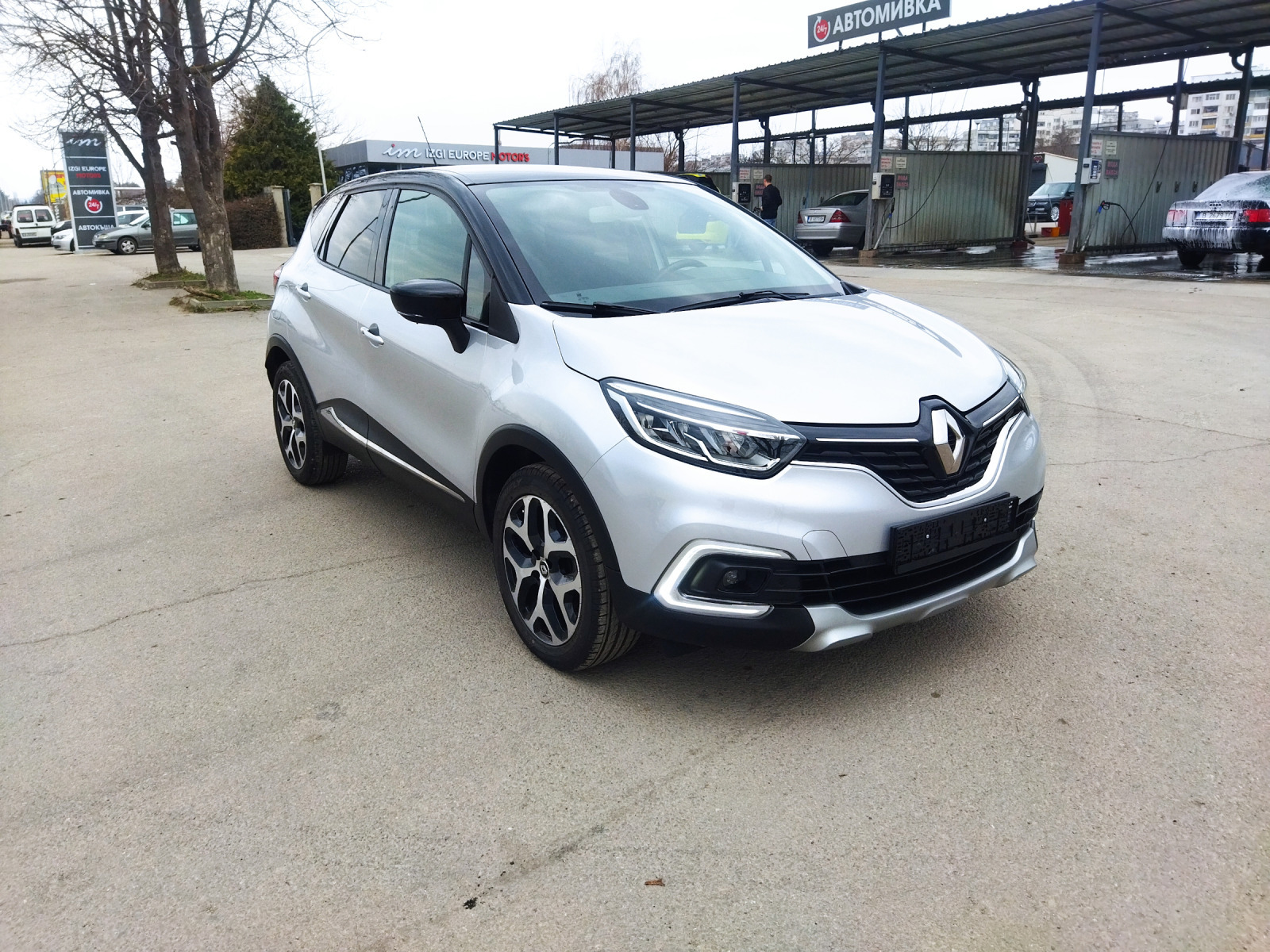 Renault Captur 1.2i Швейцария - изображение 1