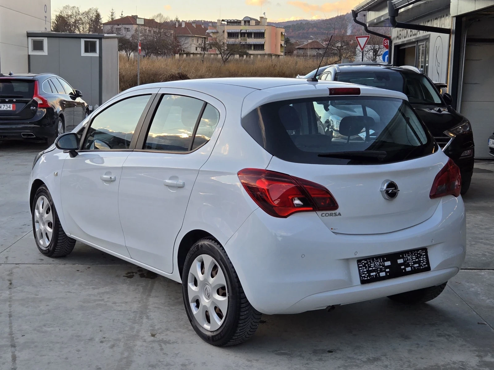 Opel Corsa 1.4 бензин / 4 цилиндъра / ЕВРО 6 - изображение 6