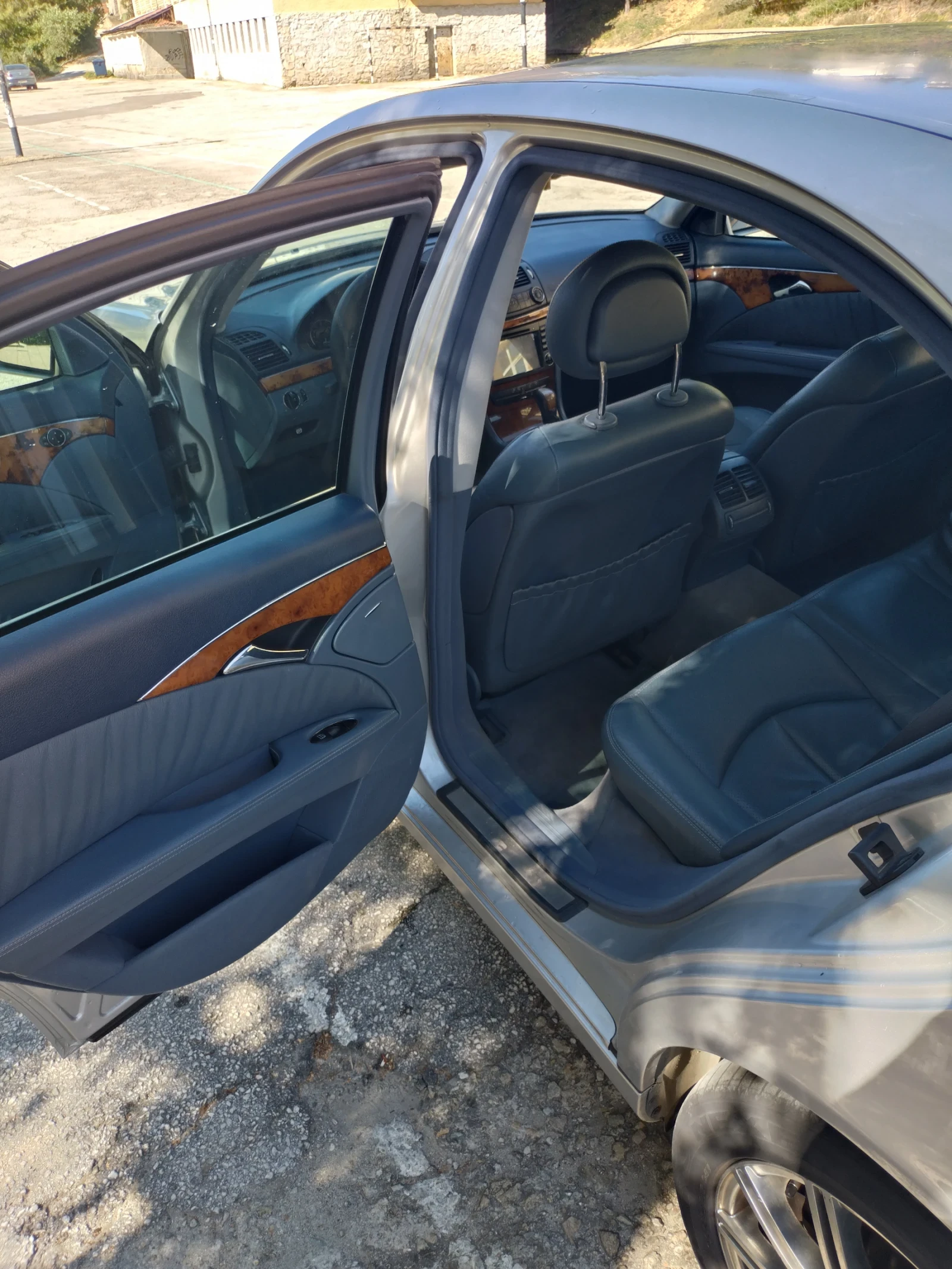 Mercedes-Benz E 320 | Mobile.bg � ����������� 12