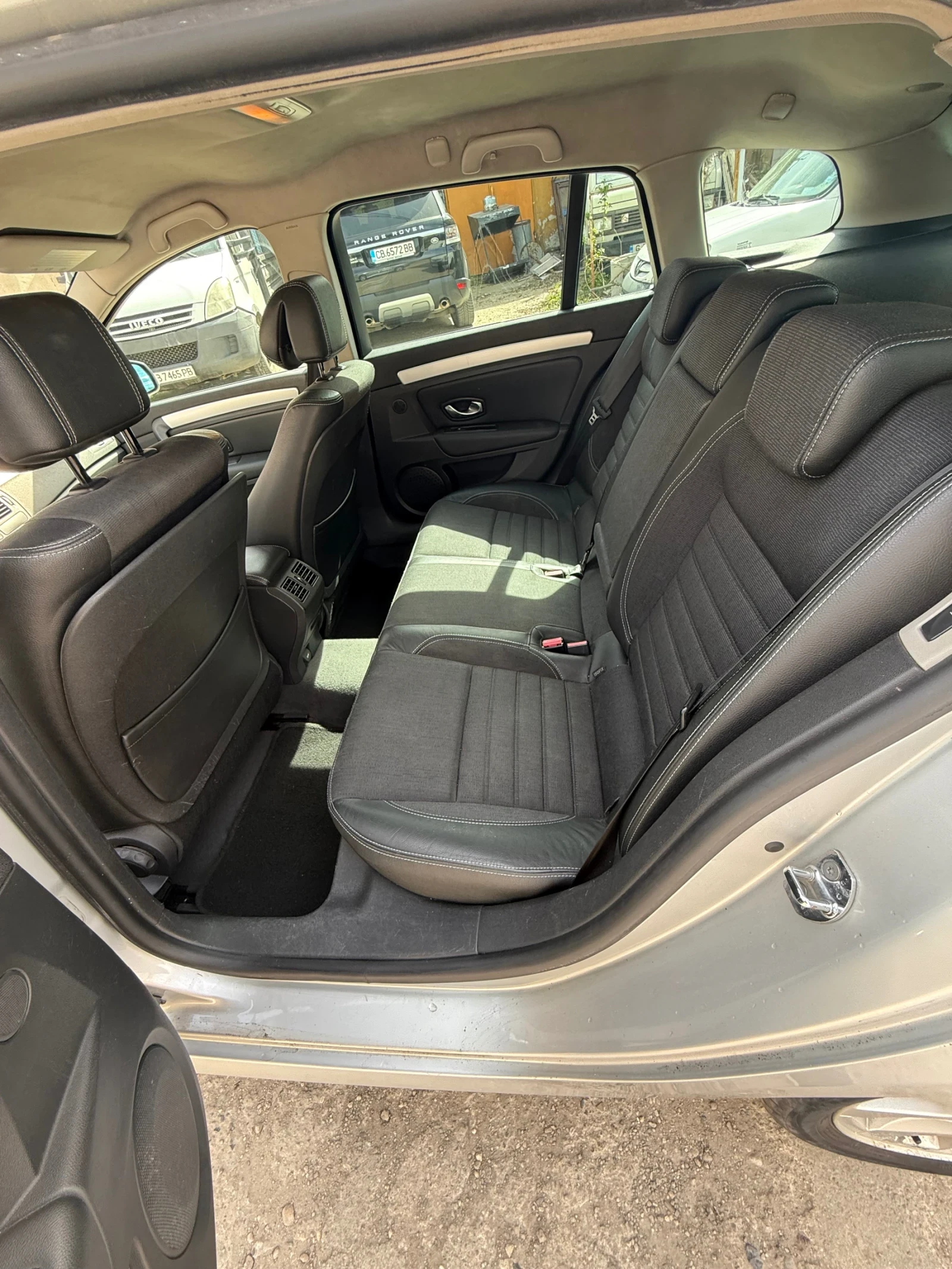 Renault Laguna 2.0 - изображение 9