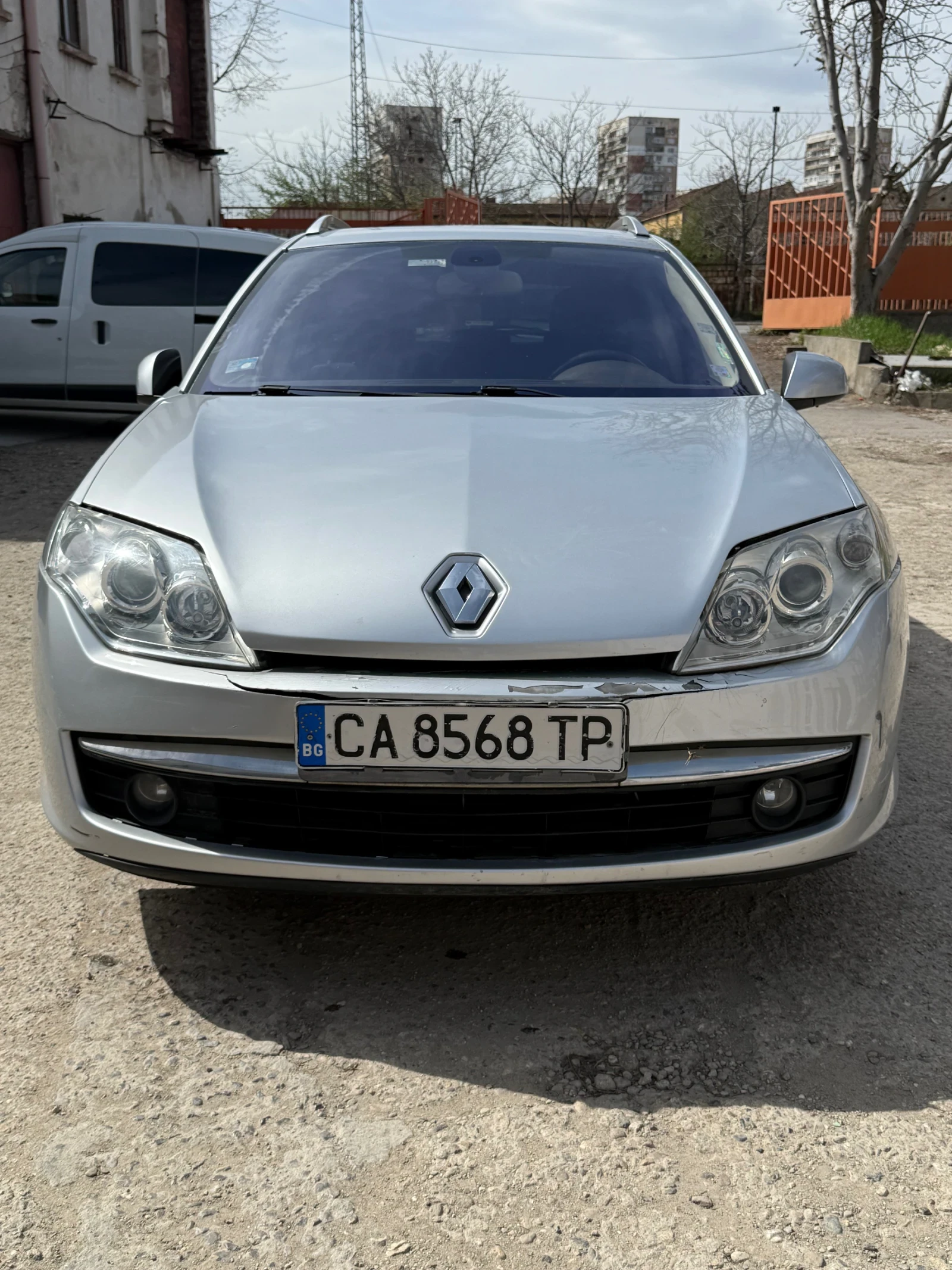 Renault Laguna 2.0 - изображение 7