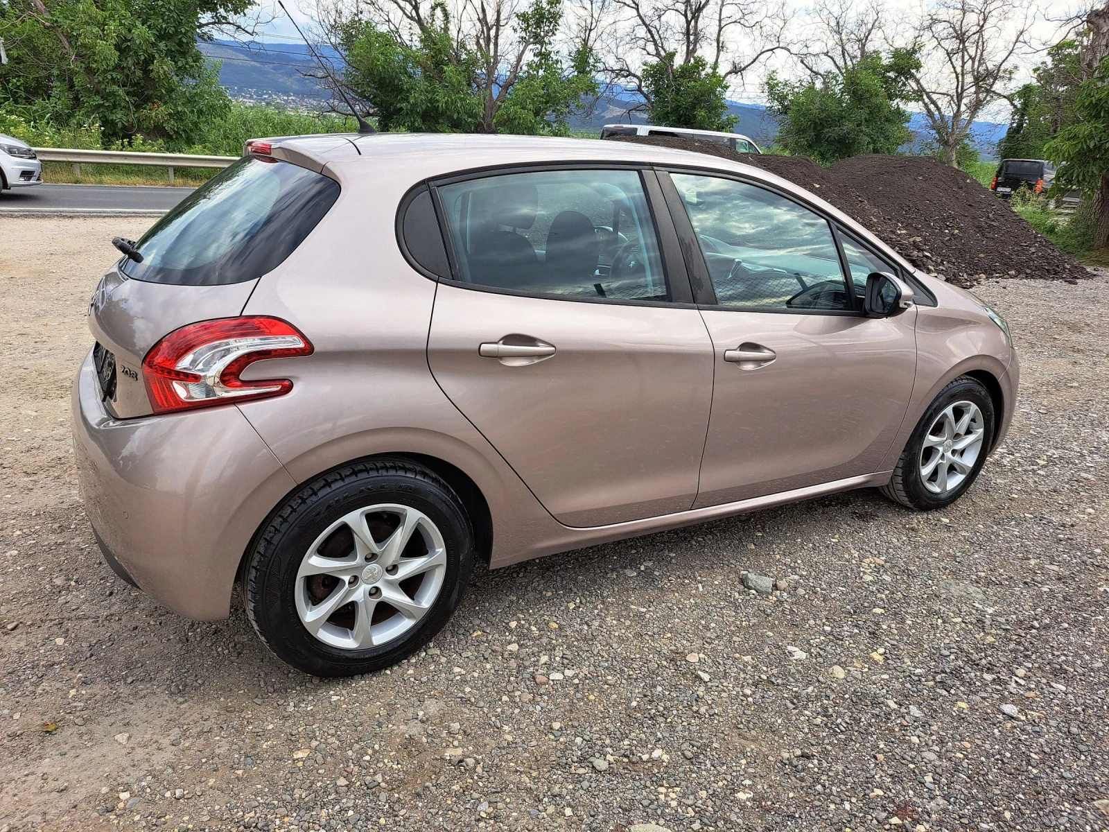 Peugeot 208 1.6 i - изображение 7