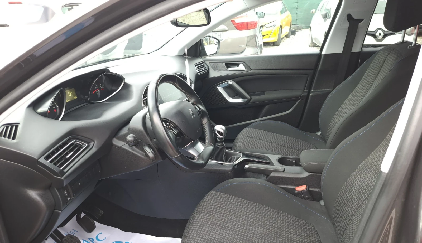 Peugeot 308 1.5 HDI - изображение 10