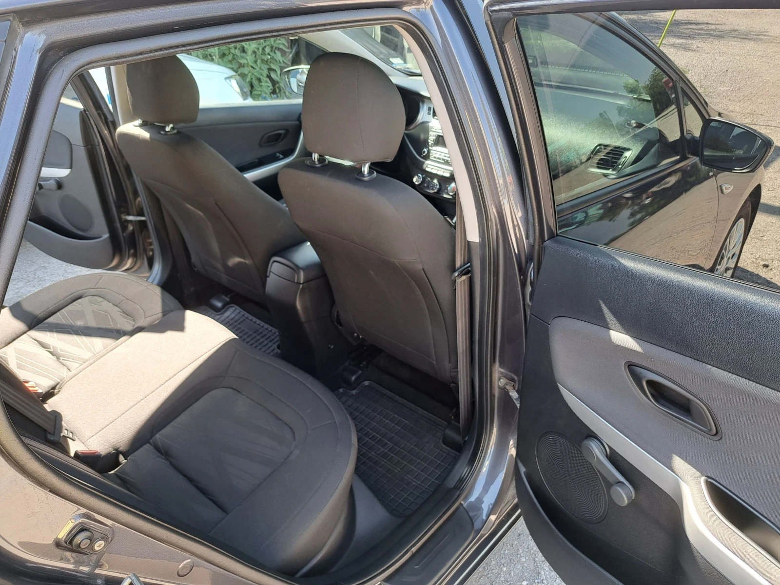 Kia Ceed 1.4 CRDI / EURO5B / 6 СКОРОСТИ - изображение 7
