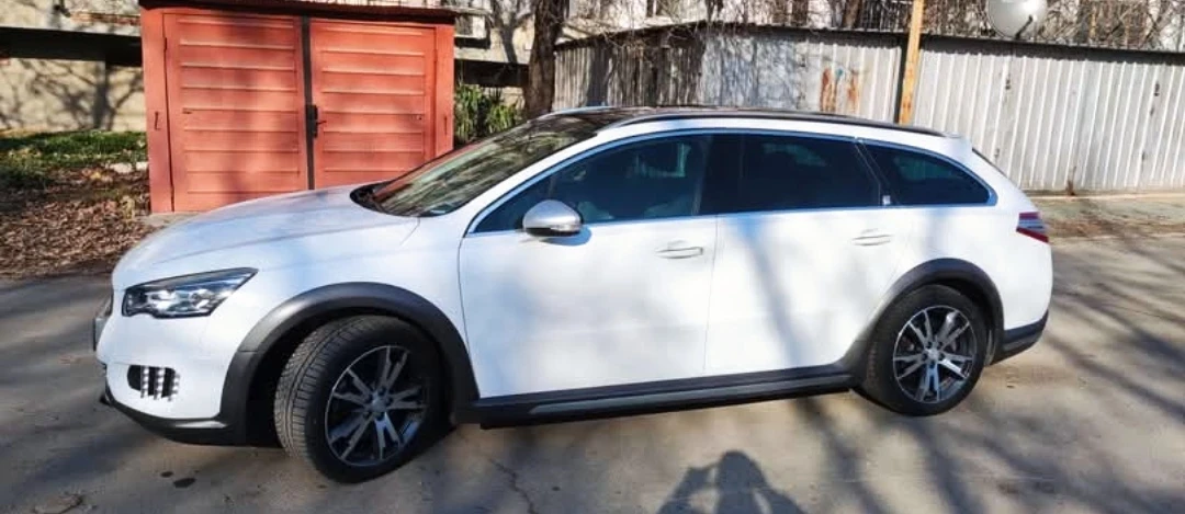 Peugeot 508 RXH 2.0 Hybrid 4x4 - изображение 3