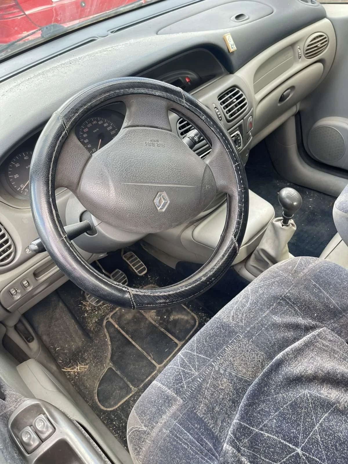 Renault Megane 1.4B - изображение 7