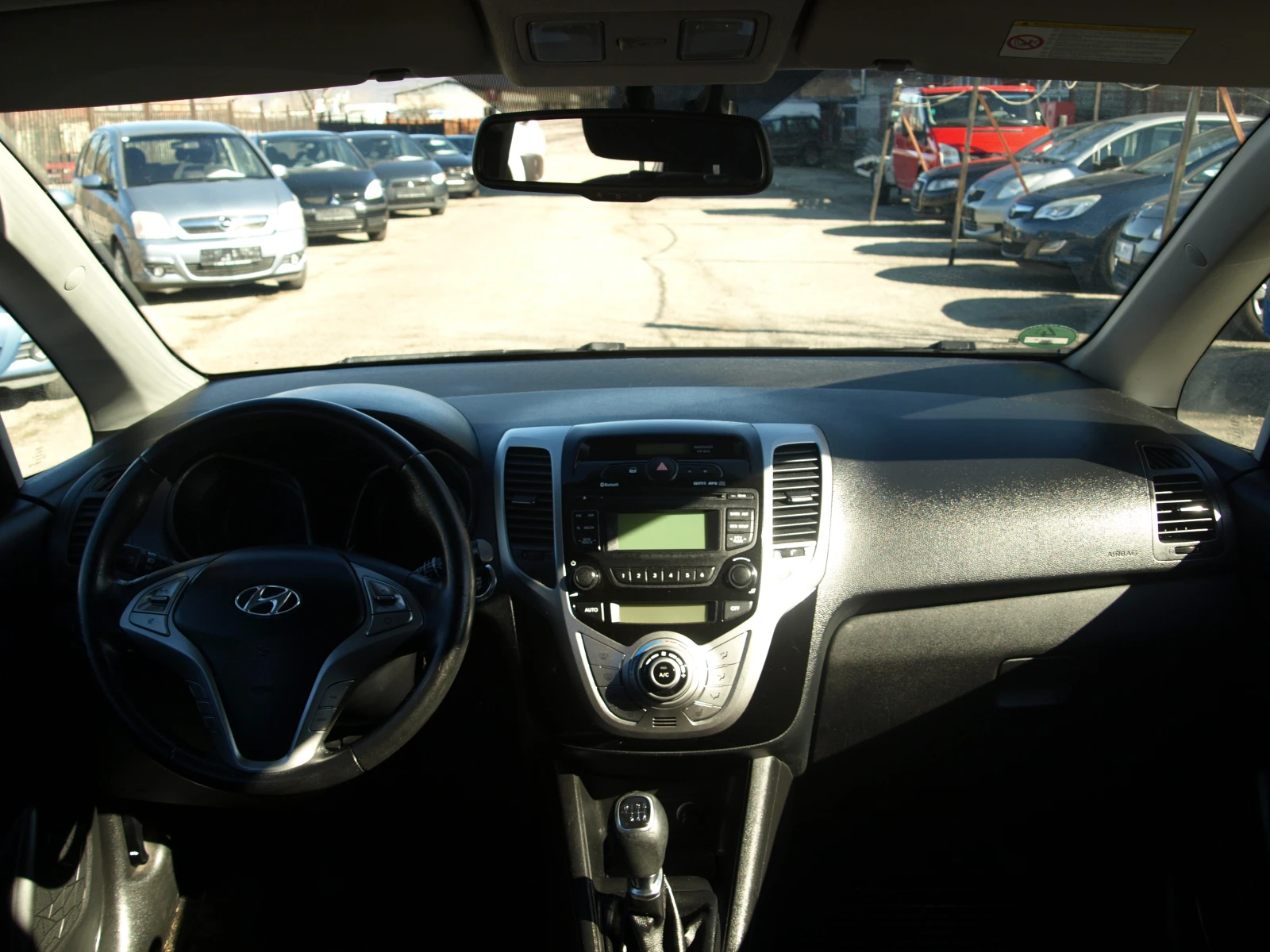 Hyundai Ix20 1.6* CRDI* 116кс* КЛИМАТРОНИК* , снимка 12 - Автомобили и джипове - 53800703