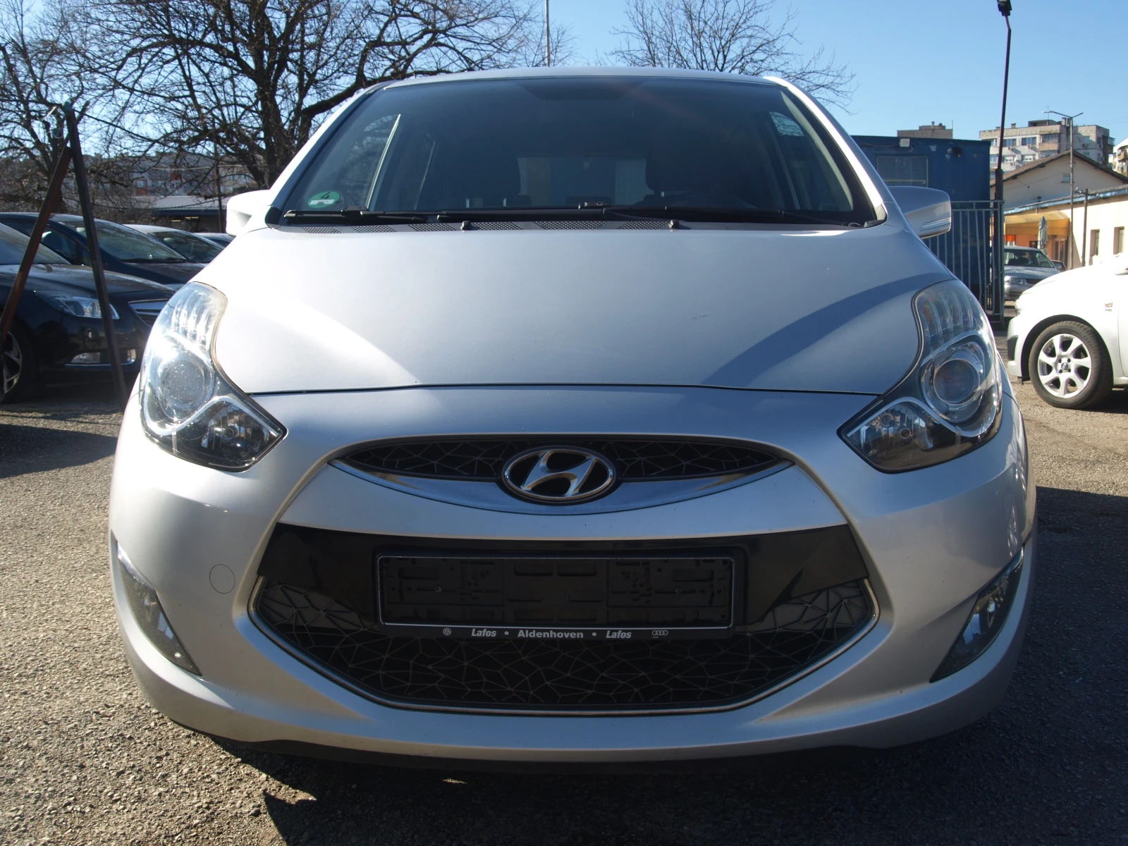 Hyundai Ix20 1.6* CRDI* 116кс* КЛИМАТРОНИК* , снимка 2 - Автомобили и джипове - 53800703
