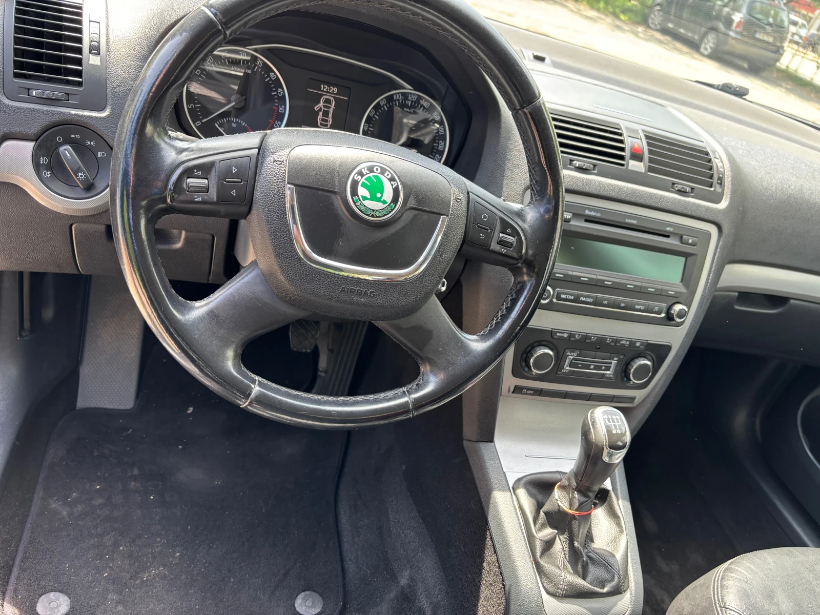 Skoda Octavia 1.6 , снимка 12 - Автомобили и джипове - 53921594