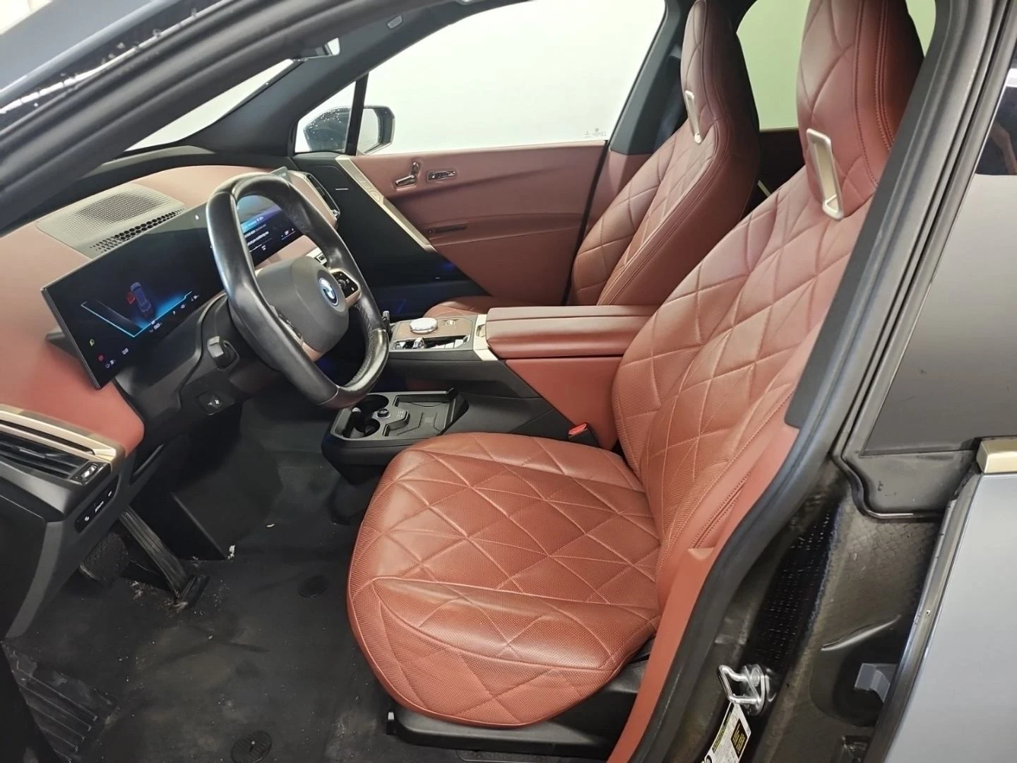 BMW iX xDrive50 | LASER| 360 | HARMAN KARDON| SKY LOUNGE, снимка 7 - Автомобили и джипове - 54225014