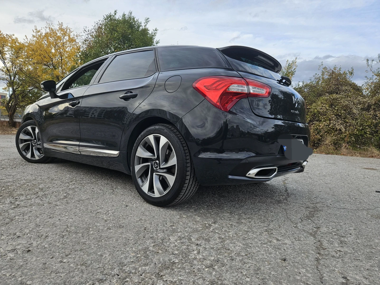 DS DS 5, снимка 12 - Автомобили и джипове - 54299491