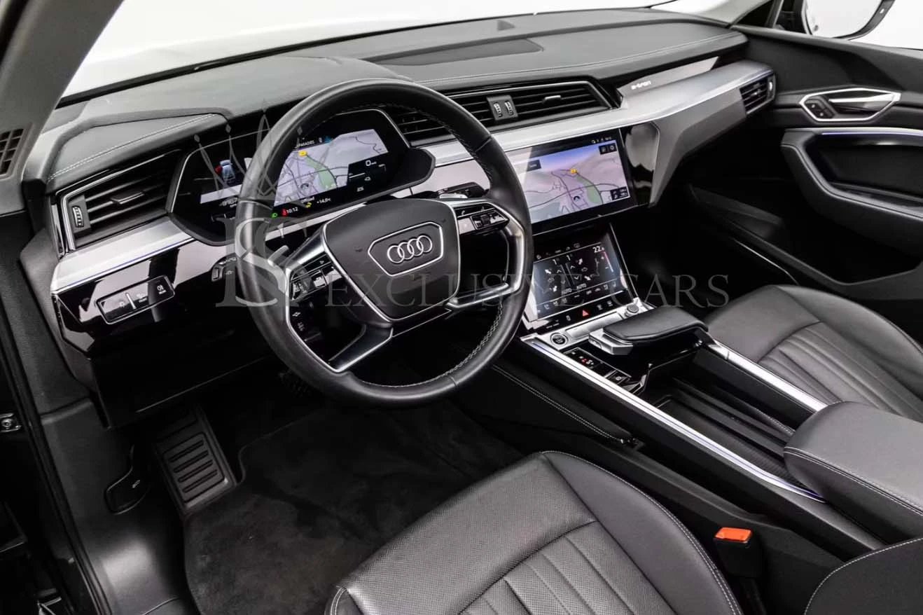 Audi E-Tron SPORTBACK 55* S-LINE* B&O* PANO* ОБДУХВАНЕ* , снимка 9 - Автомобили и джипове - 54312337