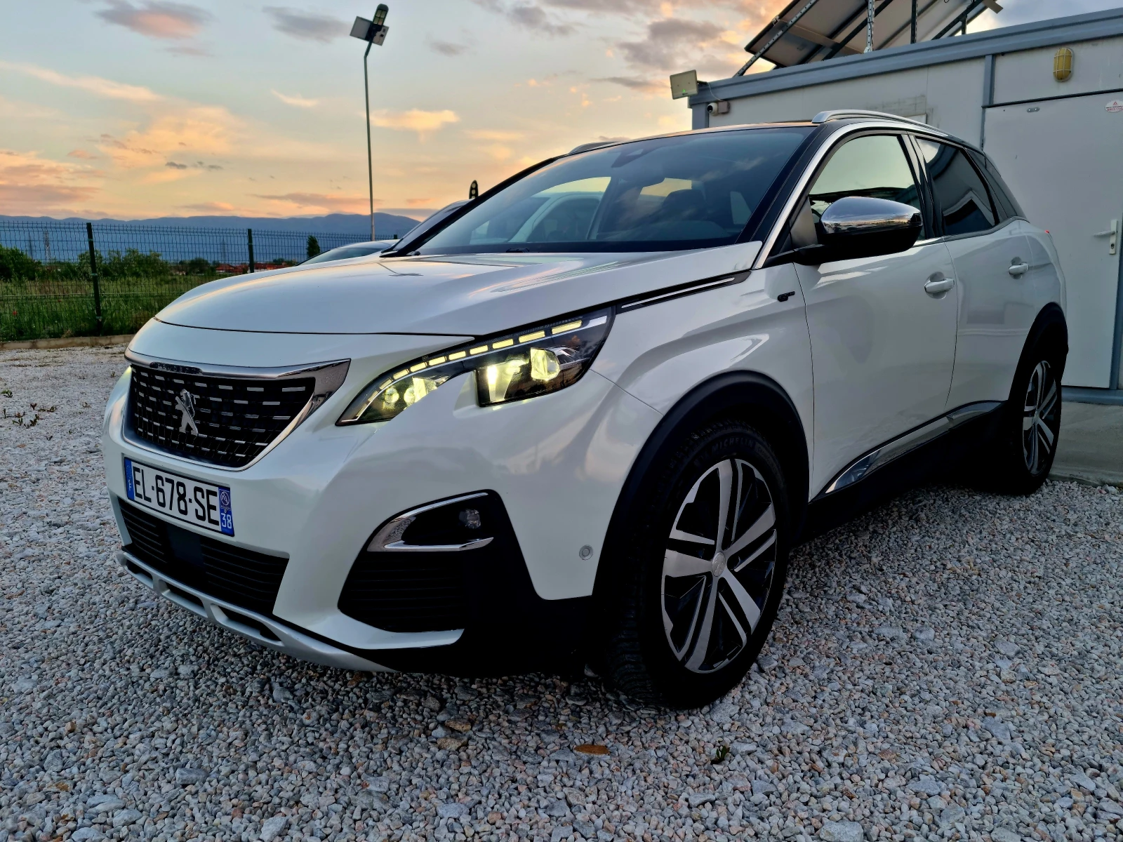 Peugeot 3008 2.0HDI 180ks.Gt-Line Panorama, снимка 2 - Автомобили и джипове - 54566217