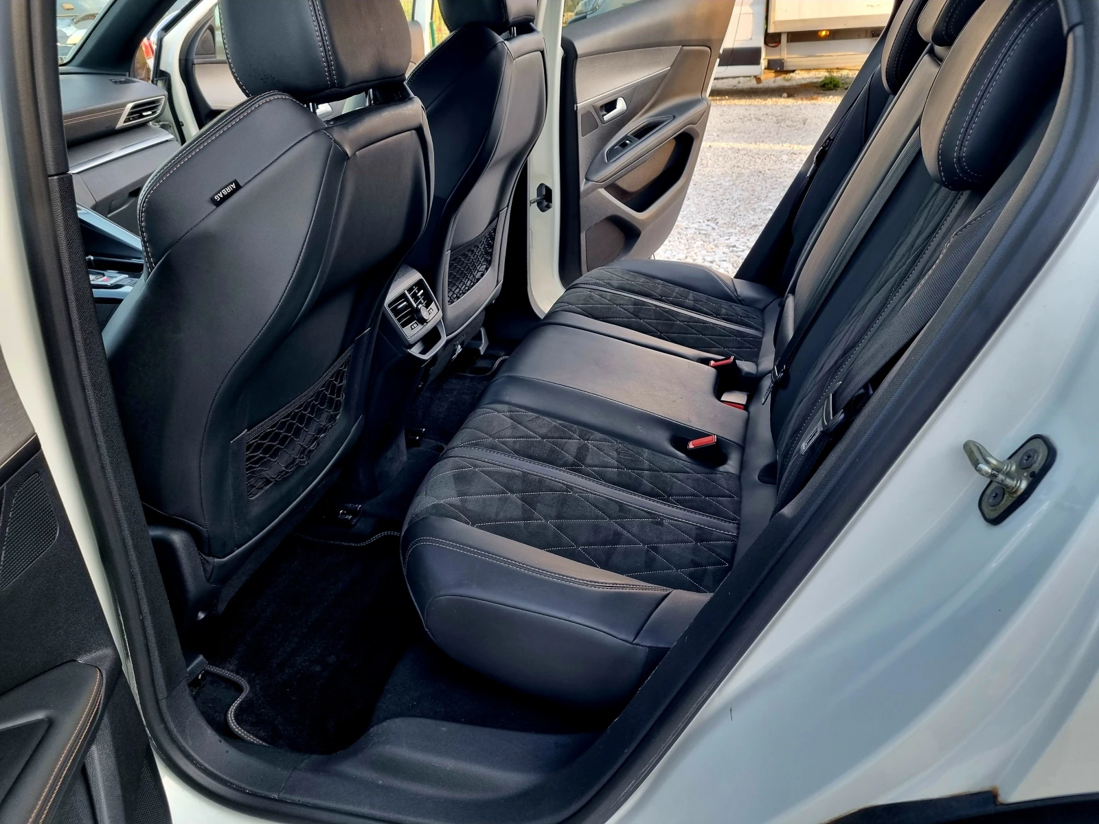 Peugeot 3008 2.0HDI 180ks.Gt-Line Panorama, снимка 16 - Автомобили и джипове - 54566217