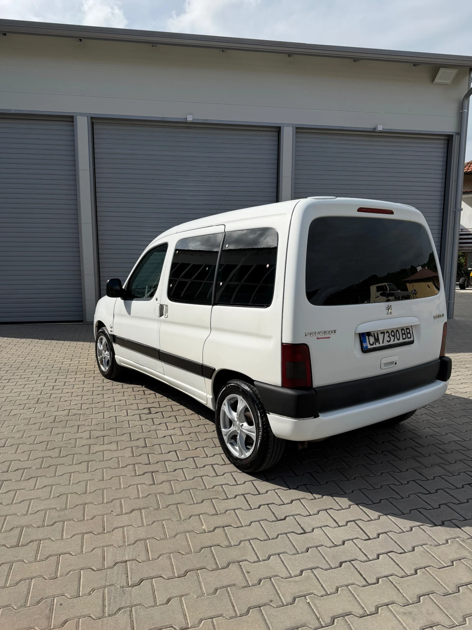 Peugeot Partner, снимка 5 - Автомобили и джипове - 54575370