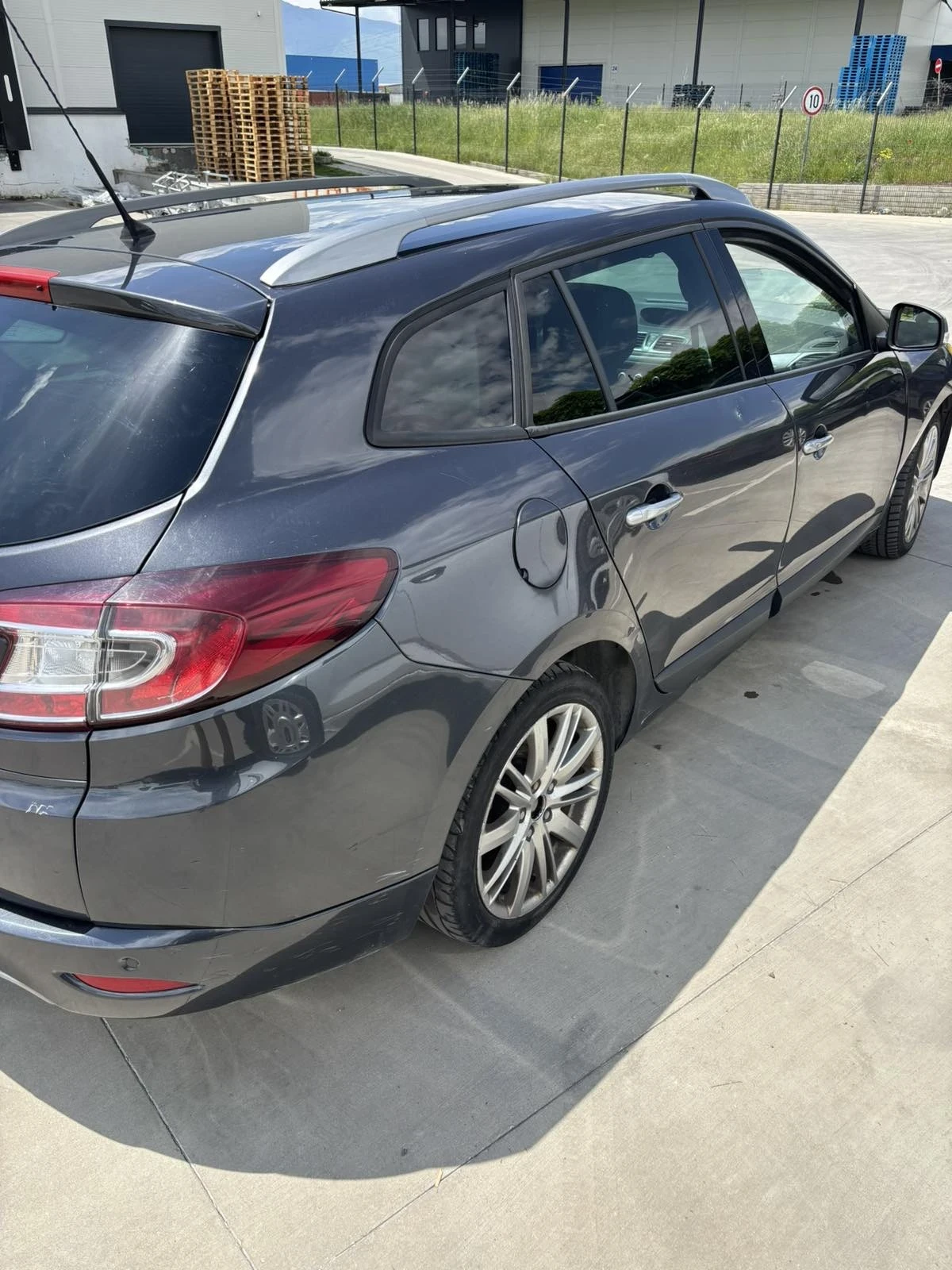 Renault Megane, снимка 11 - Автомобили и джипове - 54575876