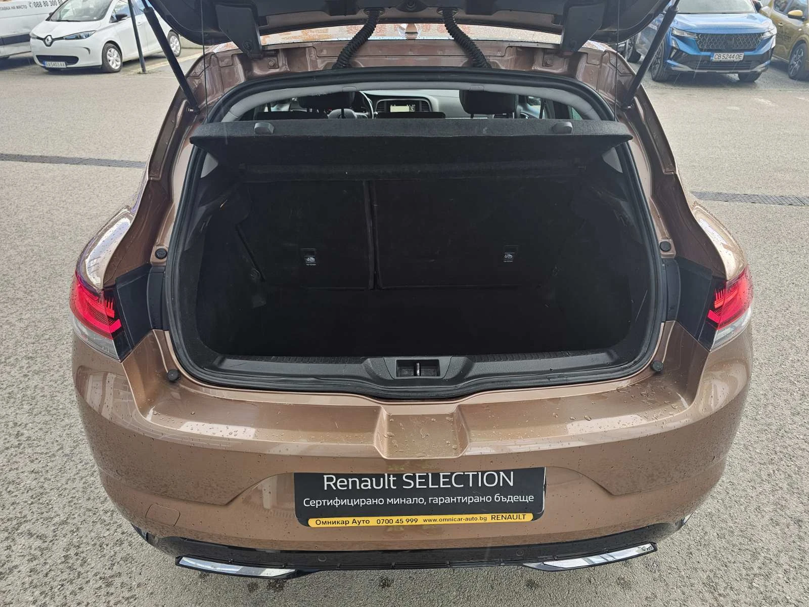Renault Megane 1.3 TCe 140 EDC, снимка 16 - Автомобили и джипове - 54687784