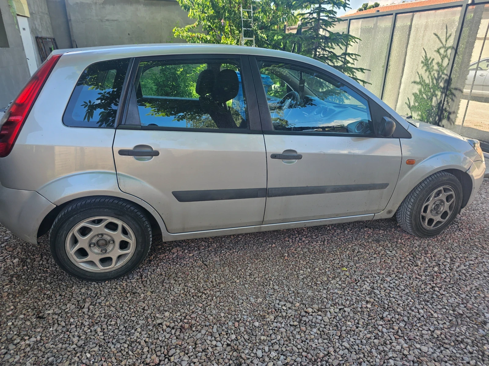 Ford Fiesta 1.4Tdci, снимка 4 - Автомобили и джипове - 54971990