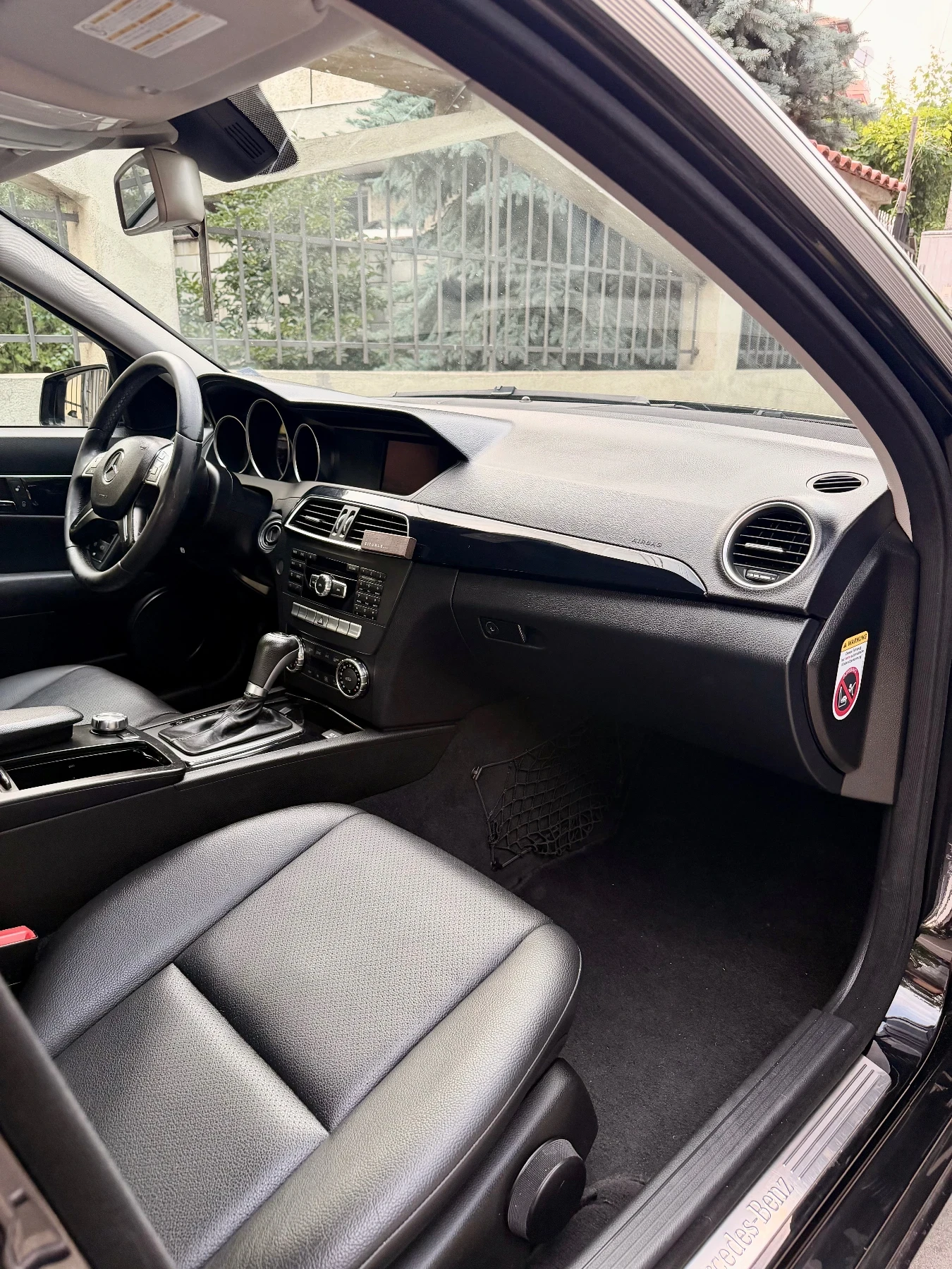 Mercedes-Benz C 220, снимка 12 - Автомобили и джипове - 55891266