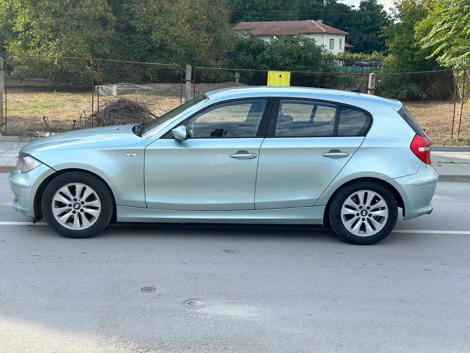 BMW 118 2.0d, снимка 3 - Автомобили и джипове - 55953425
