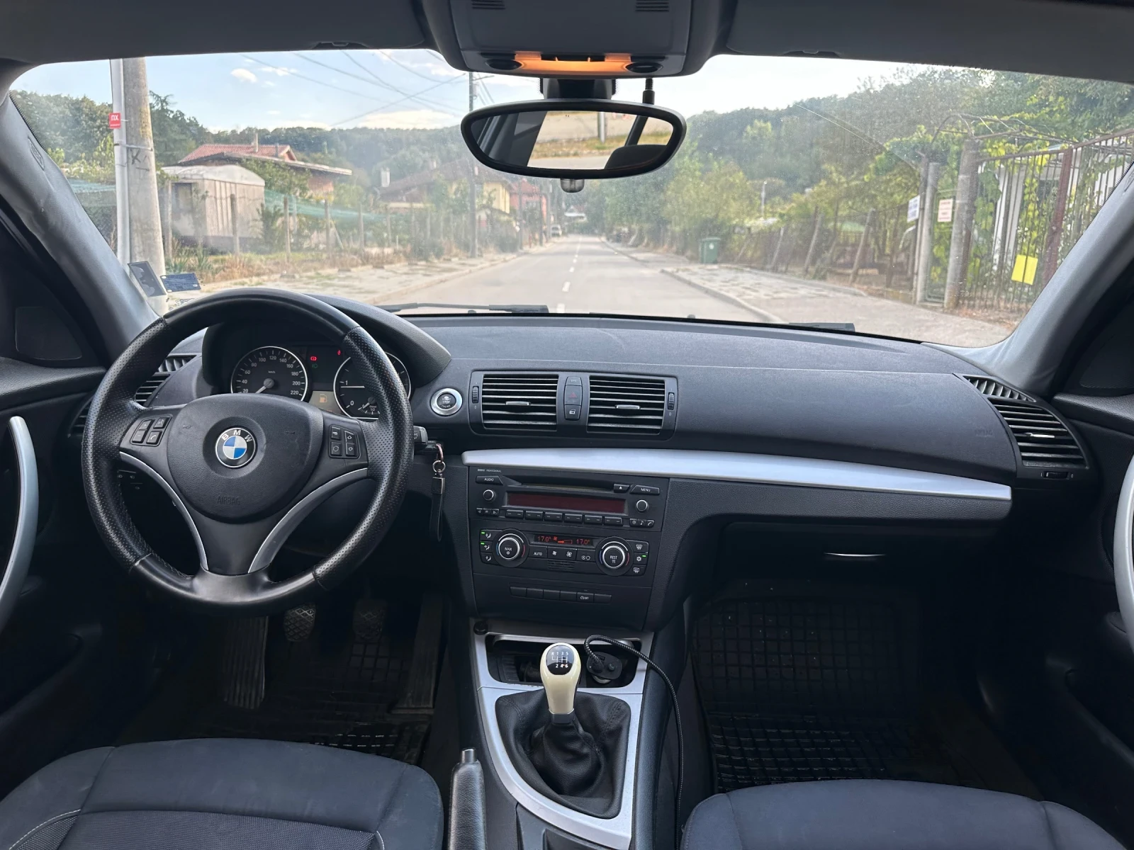 BMW 118 2.0d, снимка 8 - Автомобили и джипове - 55953425