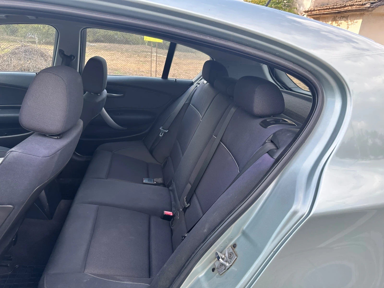 BMW 118 2.0d, снимка 11 - Автомобили и джипове - 55953425