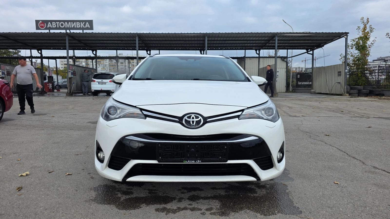 Toyota Avensis EXCLUSIVE 2.0-D4D/143hp, снимка 2 - Автомобили и джипове - 56750564