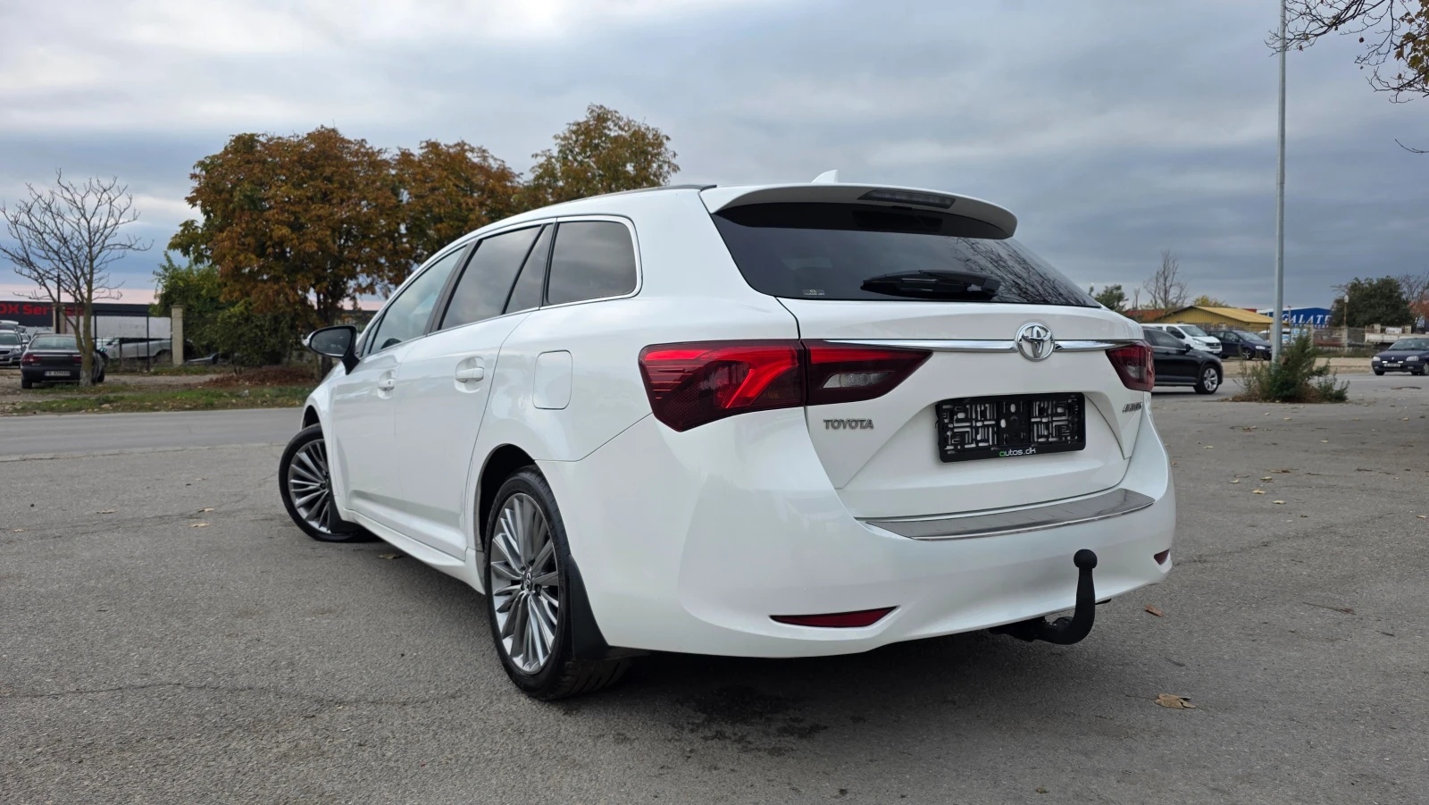Toyota Avensis EXCLUSIVE 2.0-D4D/143hp, снимка 4 - Автомобили и джипове - 56750564