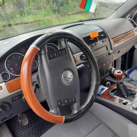 VW Touareg, снимка 4 - Автомобили и джипове - 46206046