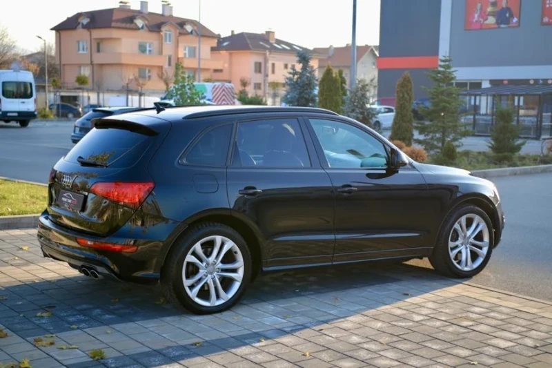 Audi SQ5 Distronic/ Lane assist/ B&O/ Navi / Подгрев, снимка 2 - Автомобили и джипове - 48100294