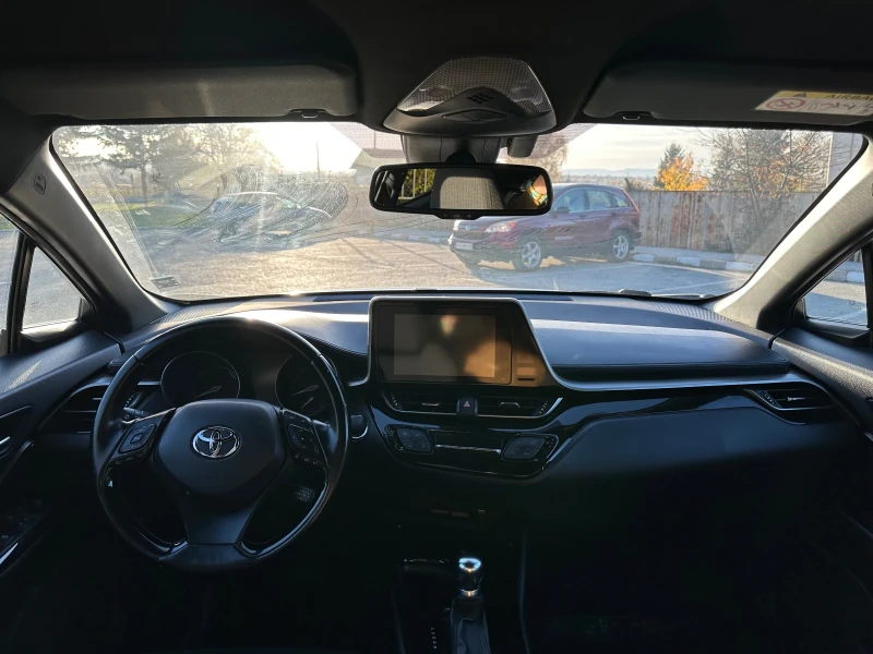 Toyota C-HR, снимка 12 - Автомобили и джипове - 52424423