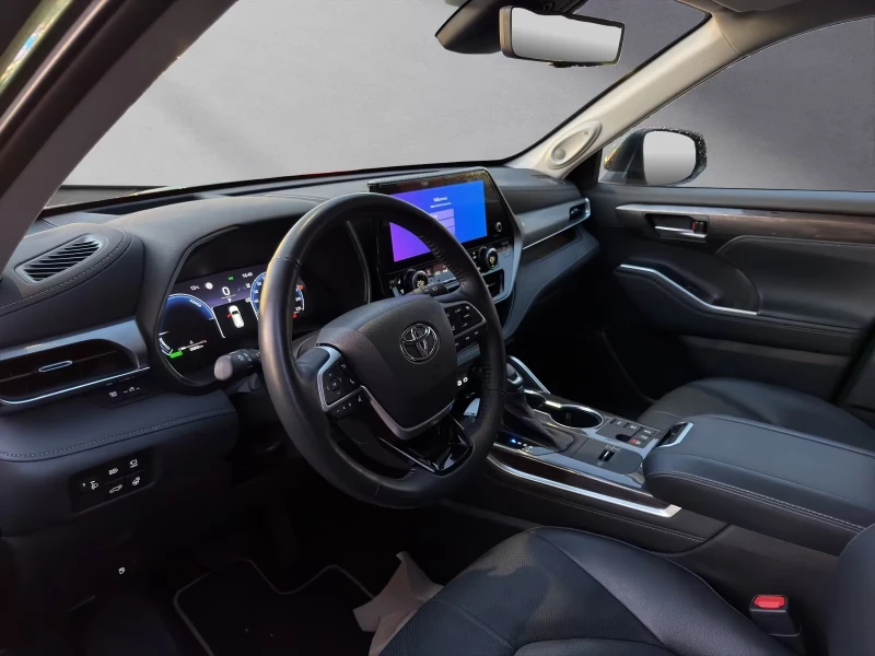 Toyota Highlander 2.5HEV/247HP/LUXURY/7S/PANO/360/NAVI/LED/945v, снимка 8 - Автомобили и джипове - 53469576
