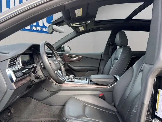 Audi Q8 PROGRESSIVE 55TFSI/PANORAMA/360CAM/FULL, снимка 9 - Автомобили и джипове - 55172861