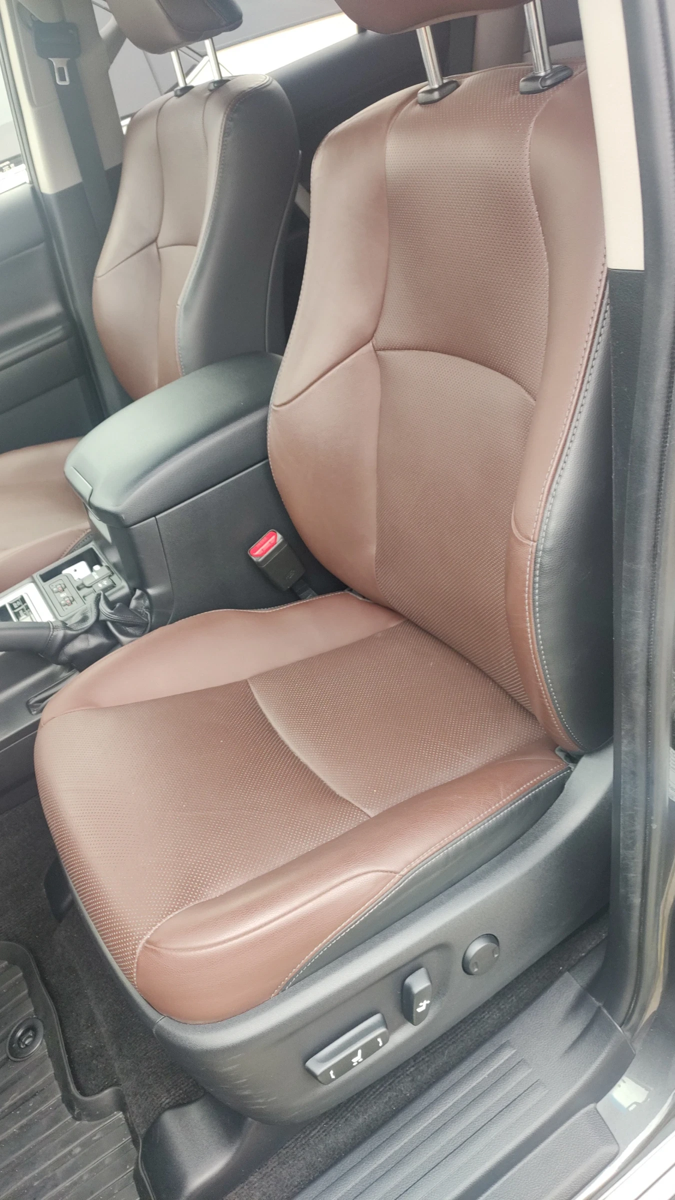Toyota Land cruiser Facelift/2.8/Luxury/360Camera/Full/Гаранция  - изображение 8
