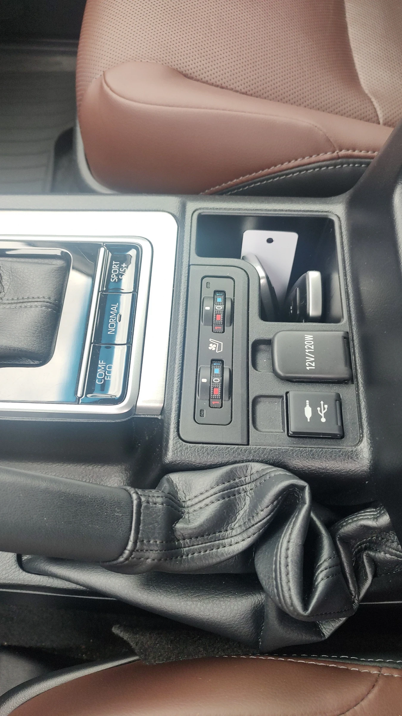 Toyota Land cruiser Facelift/2.8/Luxury/360Camera/Full/Гаранция  - изображение 7