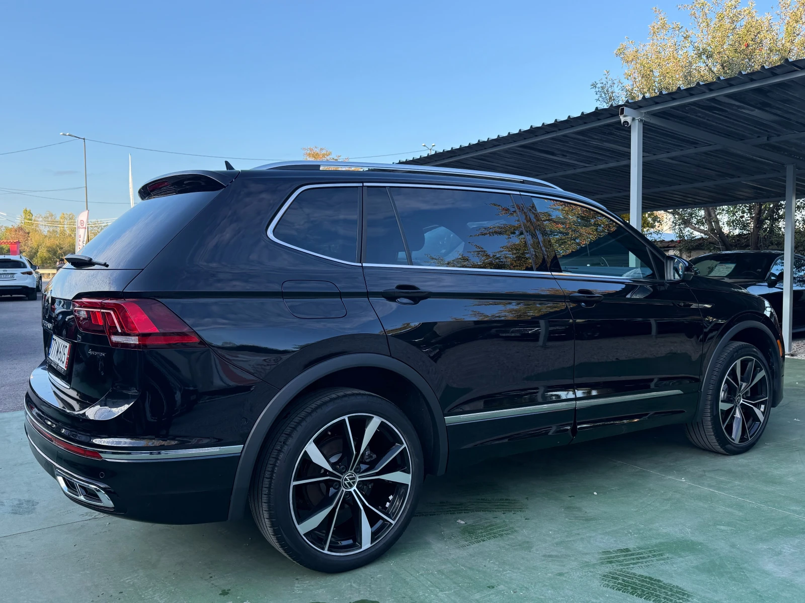 VW Tiguan R-LINE, 4MOTION - изображение 4