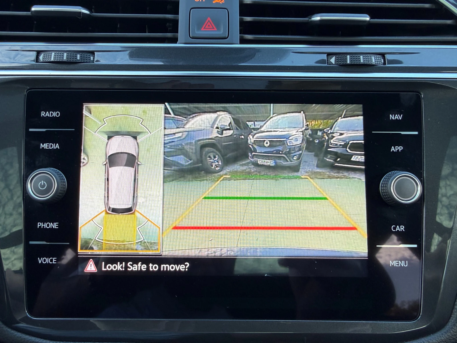 VW Tiguan R-LINE, 4MOTION | Mobile.bg   16