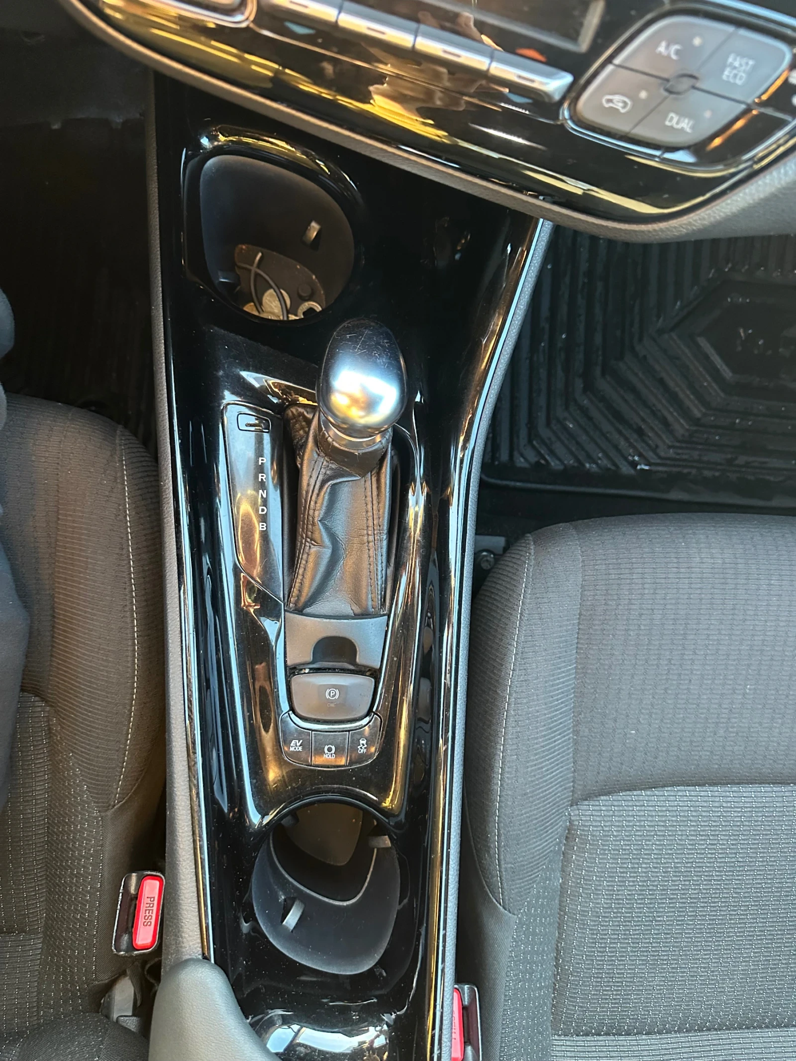 Toyota C-HR | Mobile.bg � ����������� 14