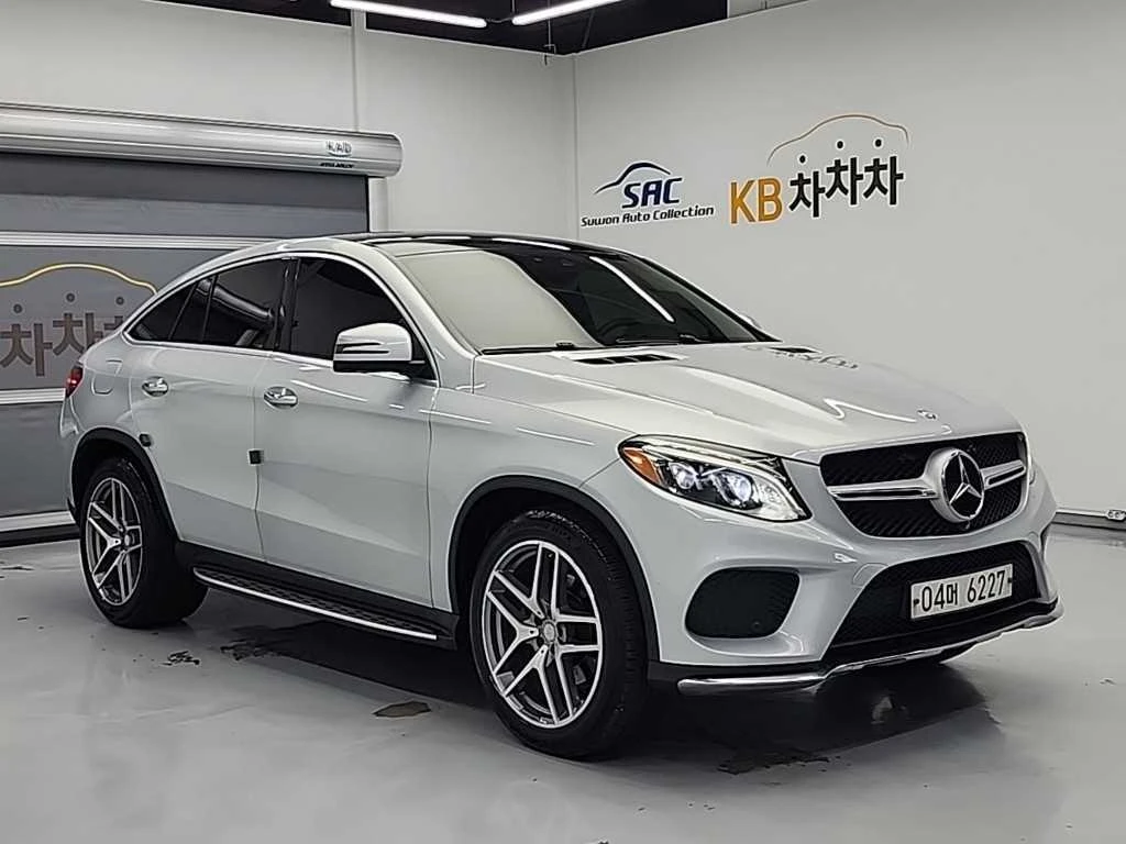 Mercedes-Benz GLE 350 d 4Matic * ПОДГРЕВИ * 360 * ПАНО * HK, снимка 5 - Автомобили и джипове - 55322623