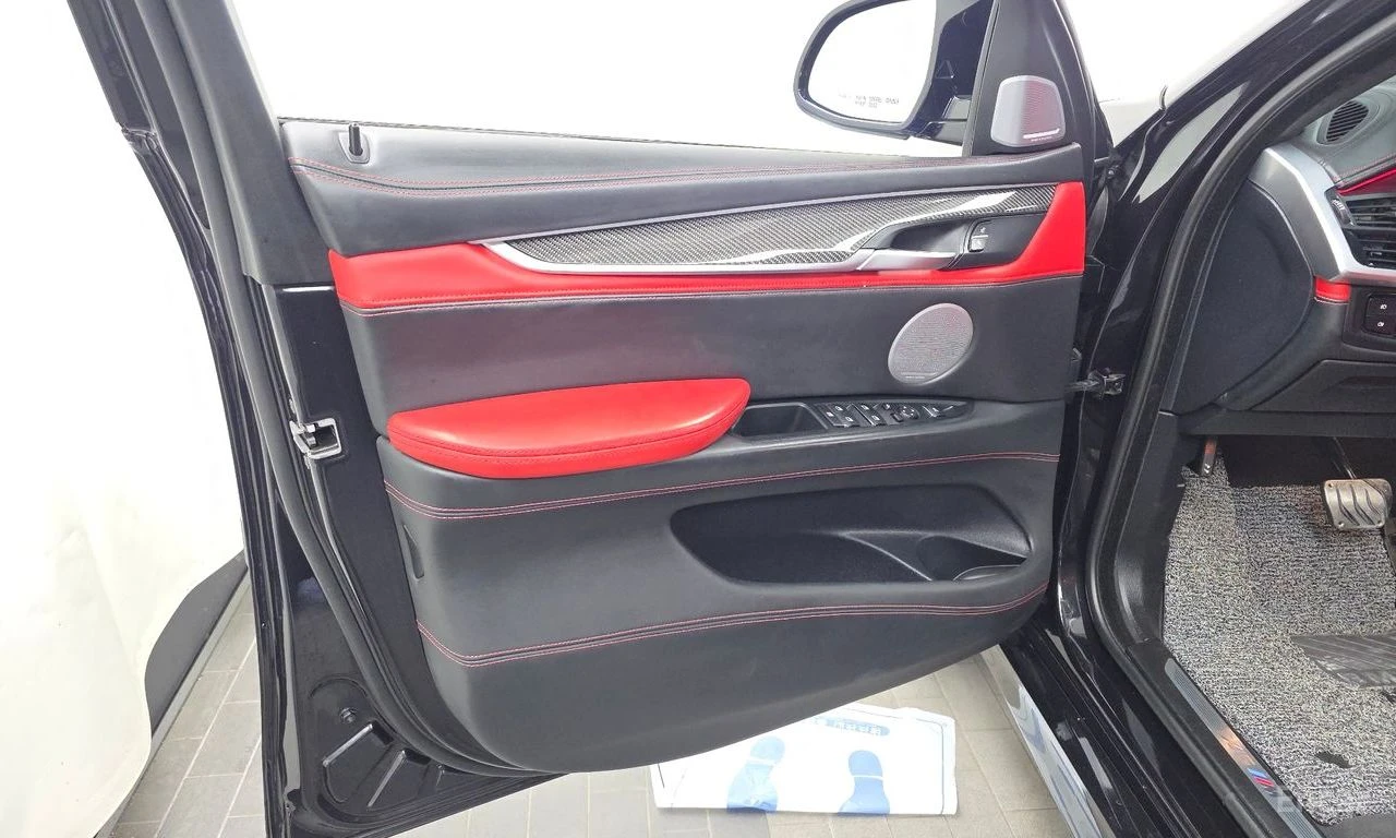 BMW X6 * ФИКСИРАНА ЦЕНА ДО БЪЛГАРИЯ * АВТОКРЕДИТ, снимка 13 - Автомобили и джипове - 55423292