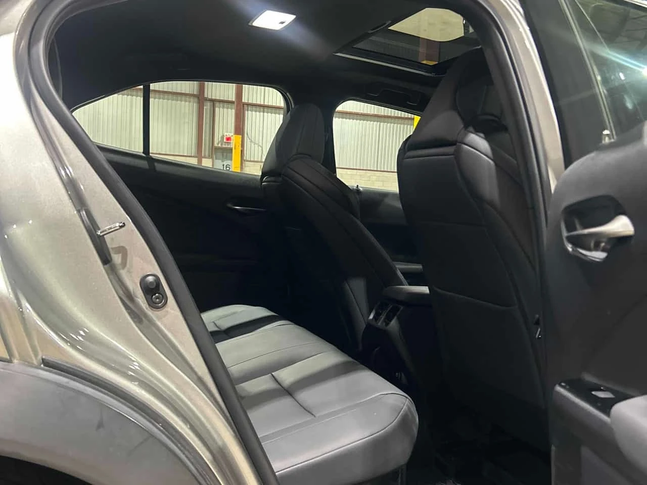 Lexus UX * CARFAX * ��� ��������� * ����������� *  | Mobile.bg � ����������� 10