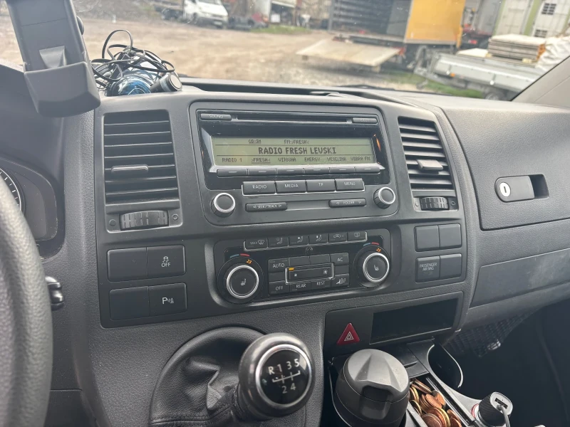 VW Caravelle 2.0, снимка 6 - Бусове и автобуси - 51783885