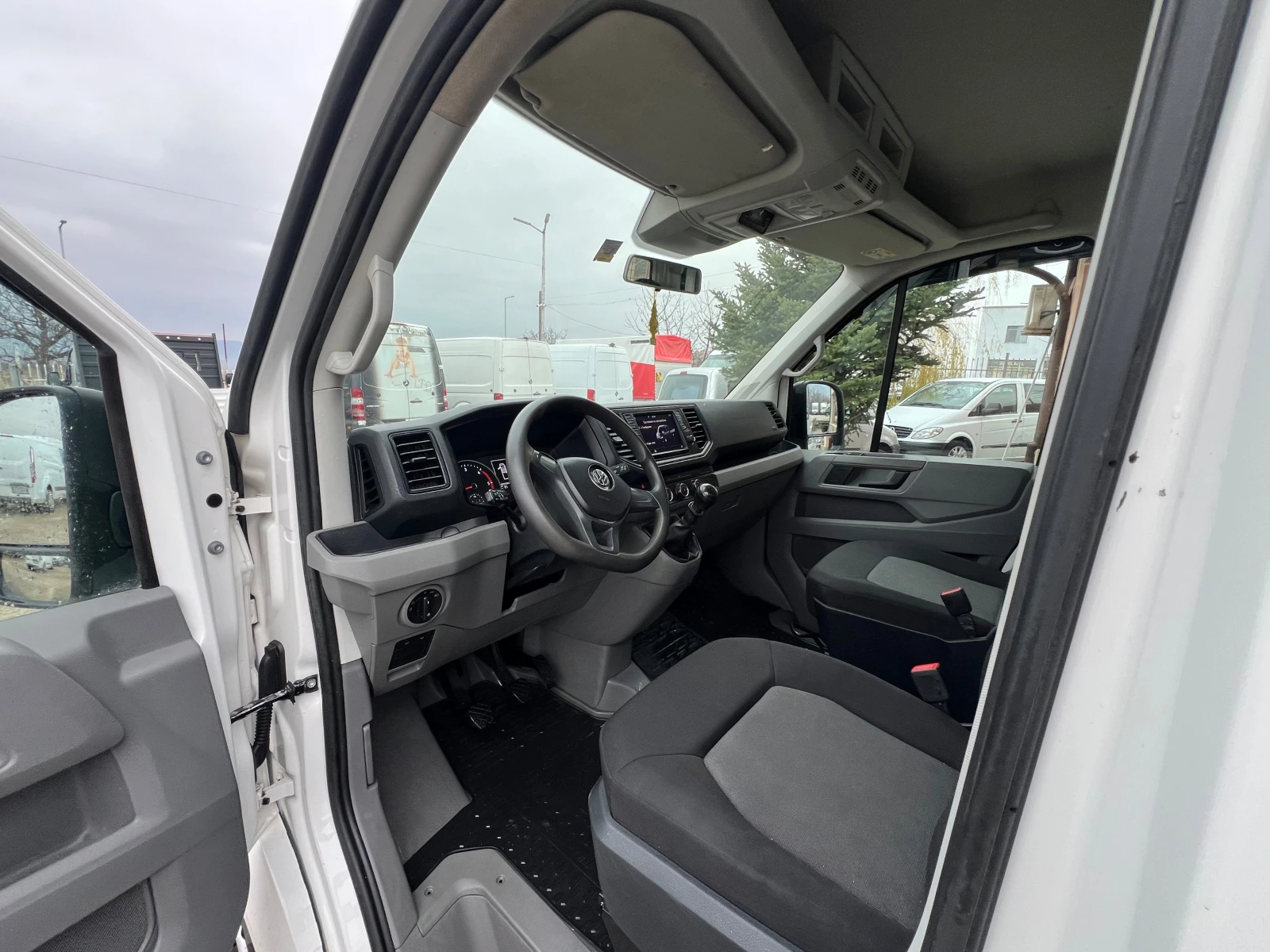 VW Crafter  * 3, 50* NAVI* LED LIGHTS* FULL | Mobile.bg   13